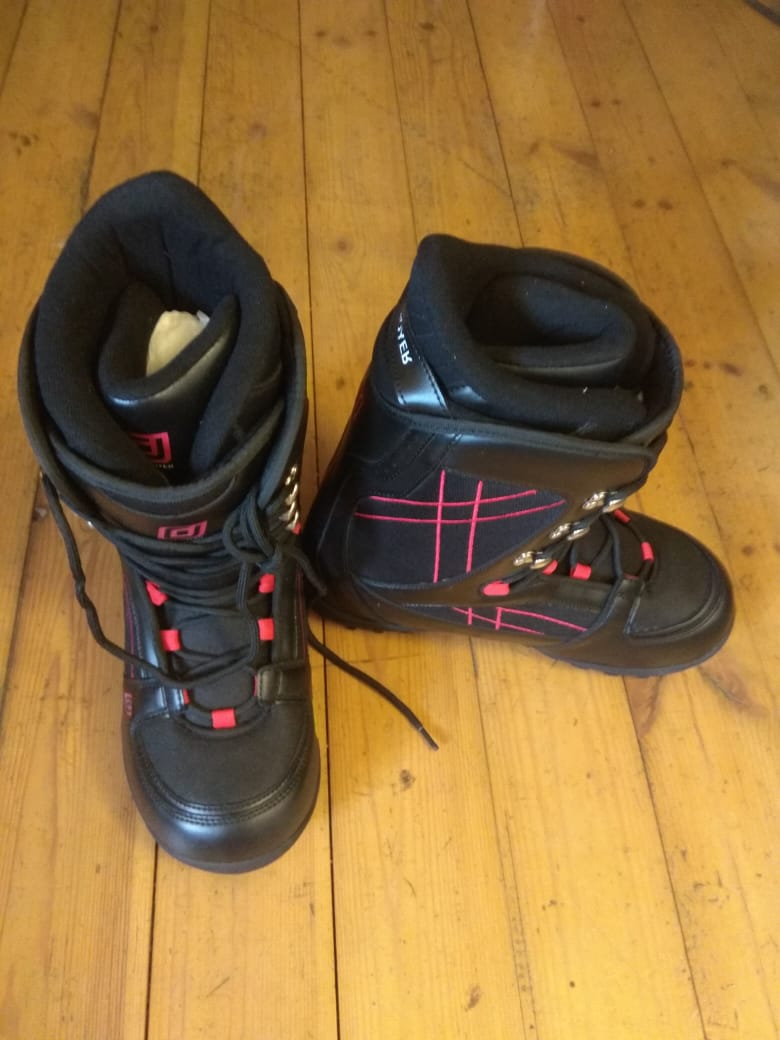 Ботинки сноубордические DESTROYER 42размер цвет черный